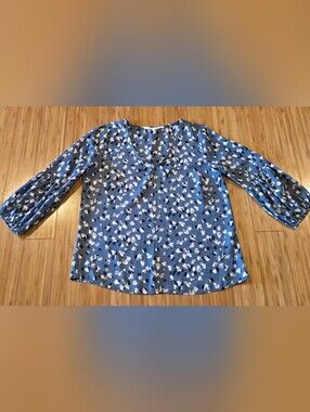 Collective Concepts Blue Floral V-Neck Women’s Blouse